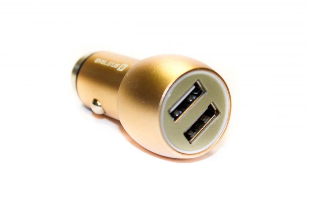 Auto lādētāji Evelatus - Car Charger ECC01 GOLD 2USB port 3.1A with stainless steel escape tool Gold