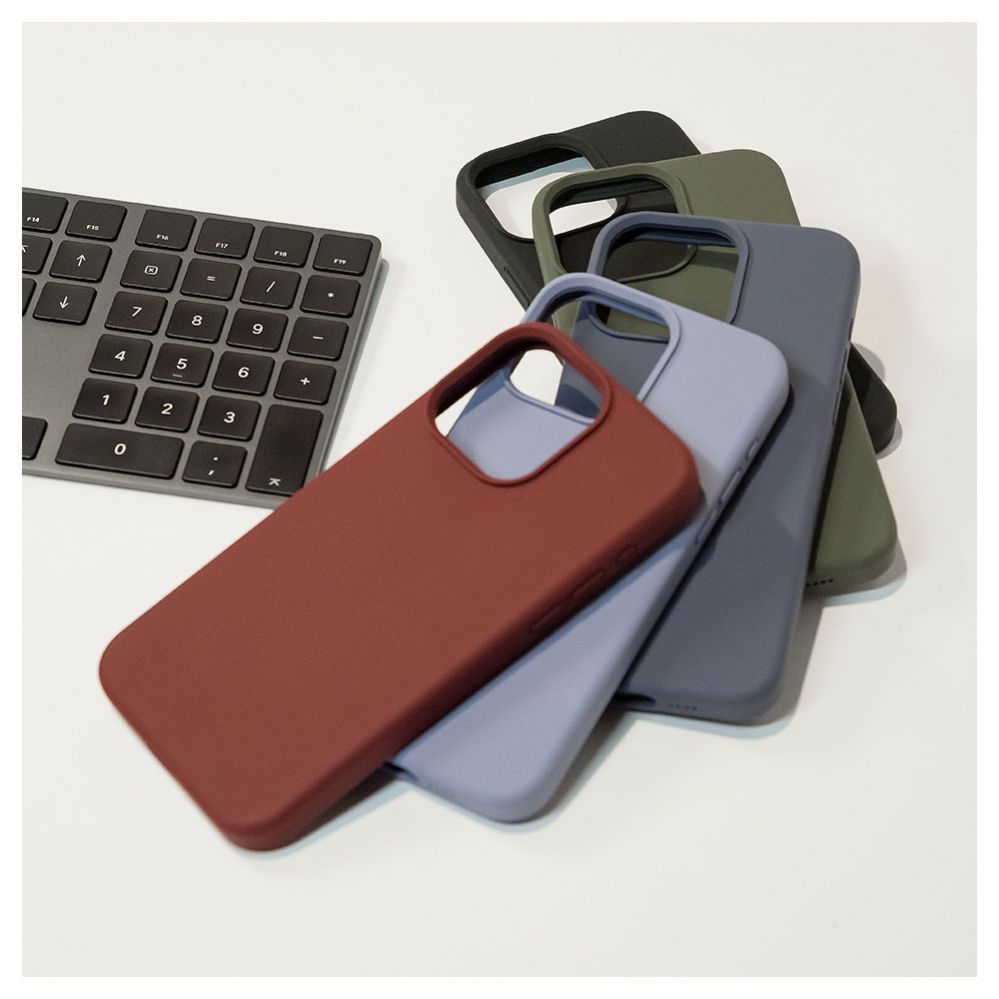 Aizmugurējais vāciņš Evelatus Apple iPhone 15 Premium Soft Touch Silicone Case Black