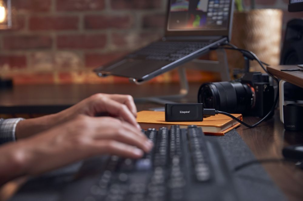 Computer components Kingston KINGSTON XS1000 1TB SSD Pocket-Sized USB