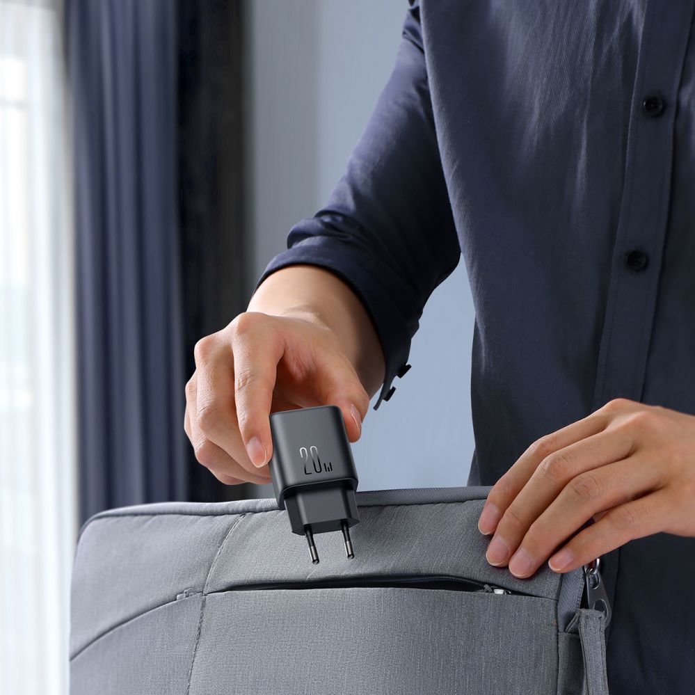 Adaptrid Joyroom Joyroom JR-TCF20 USB-C PD 20W network charger - black