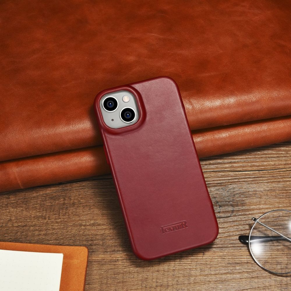 Back panel cover iCarer iCarer CE Oil Wax Premium Leather Folio Case iPhone 14 Plus Magnetic Flip Leather Folio Case MagSafe Red (AKI14220707-RD)
