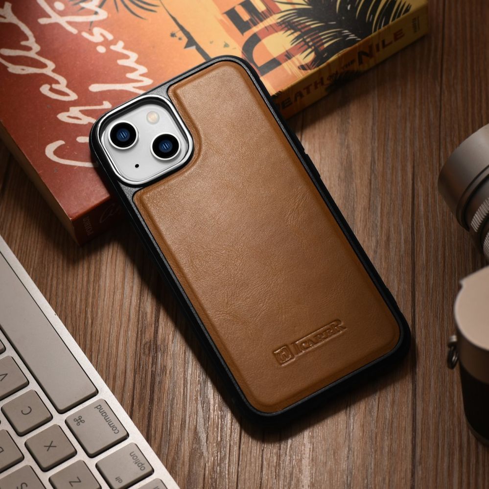 Tagakaaned iCarer iCarer Leather Oil Wax case covered with natural leather for iPhone 14 Plus brown (WMI14220719-TN)