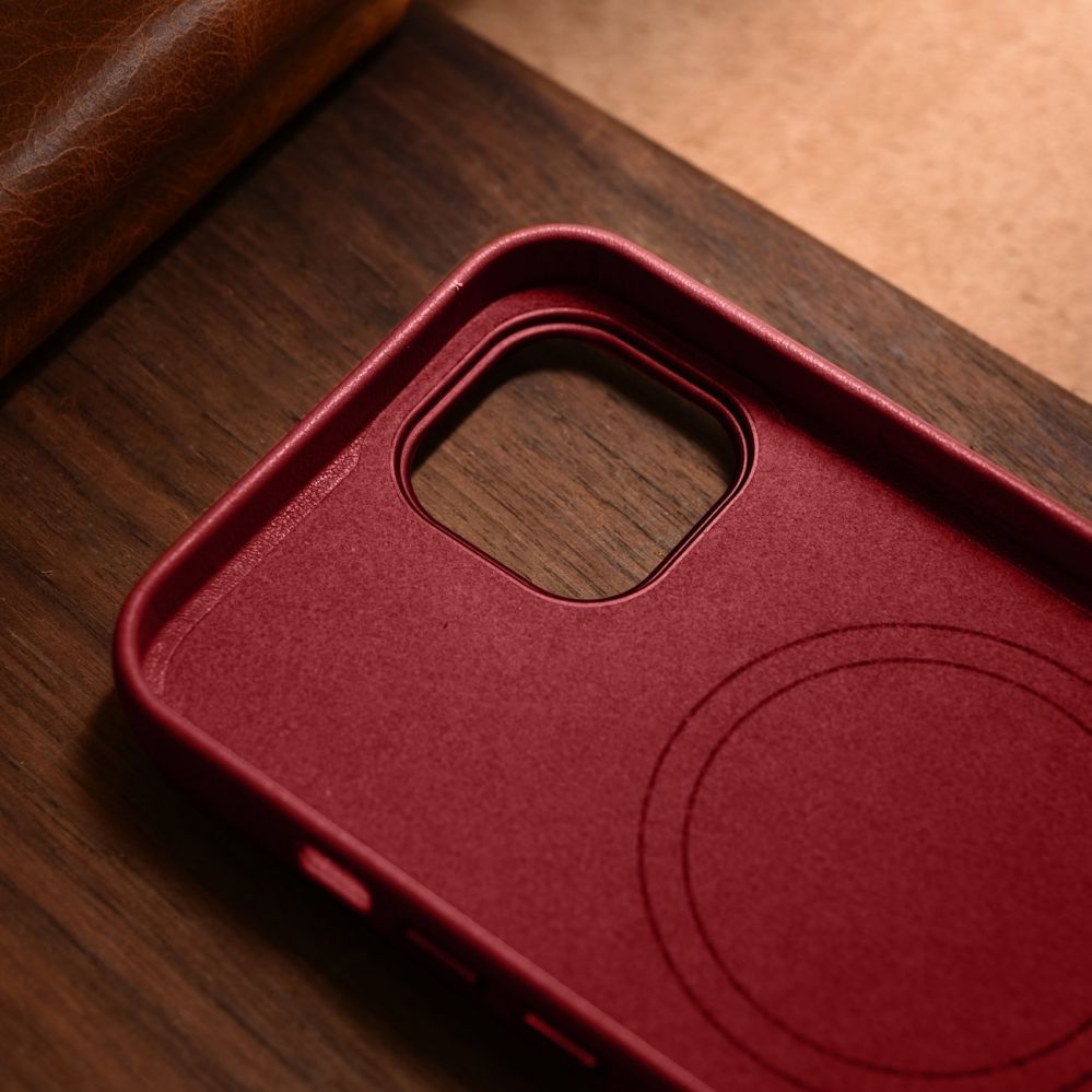 Aizmugurējais vāciņš iCarer iCarer Case Leather case cover made of natural leather for iPhone 14 Plus red (compatible with MagSafe)
