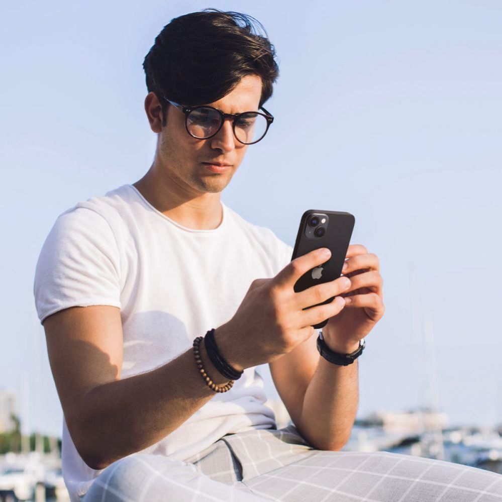 Aizsargstikls Spigen Spigen Glas.tR EZ Fit Optik Camera Protector for iPhone 14 / Plus / 15 / Plus - Black 2 pcs.