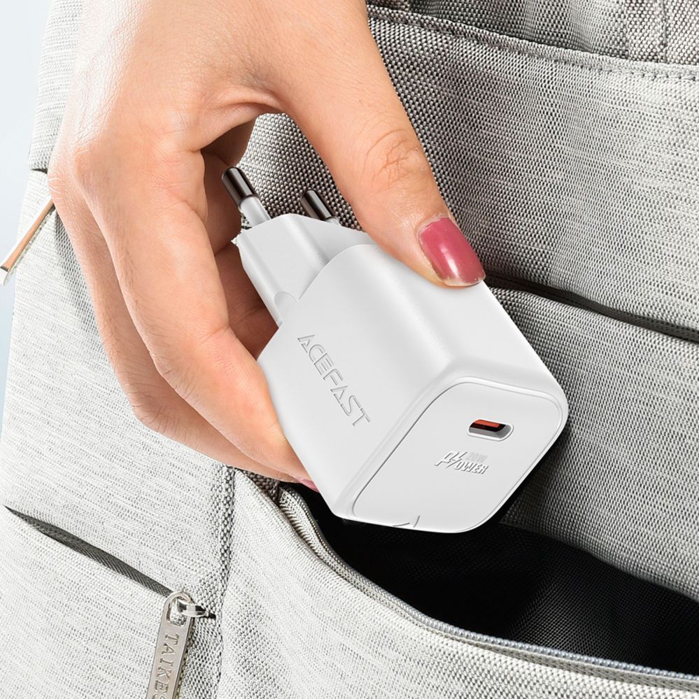 Adapteris Acefast Acefast A73 Mini PD 20W GaN wall charger + USB-C cable - white