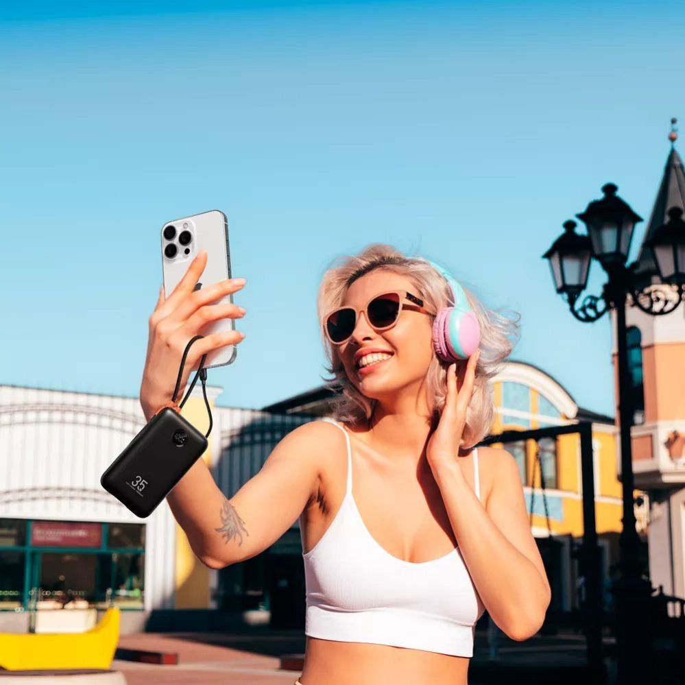 Väline aku Veger Powerbank Veger K2 (W2068) PD QC3.0 35W 20000 mAh with built-in Type C cables / Lightning black