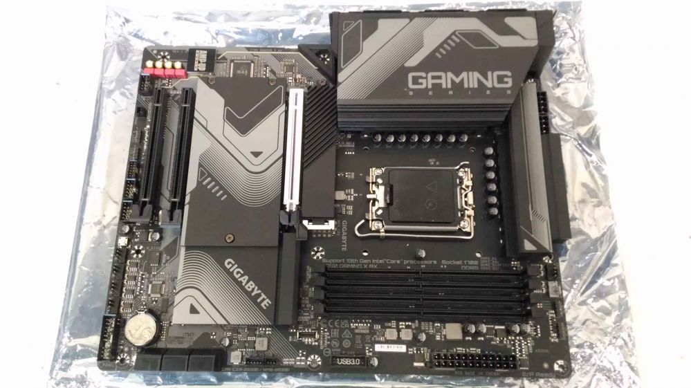 Motherboard for Intel processors Gigabyte SALE OUT. Z790 GAMING X AX 1.0 M/B | Z790 GAMING X AX 1.0 M/B | Processor family Intel | Processor socket LGA1700 | DDR5 DIMM | Memory slots 4 | Supported hard disk drive interfaces SATA, M.2 | Number of SATA connectors 6 | Chipset Z790 Express | ATX | REFURBISHED