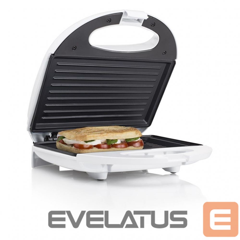 Toster Tristar Sandwich maker SA-3050 750 W, Number of plates 1, Number of pastry 2, White