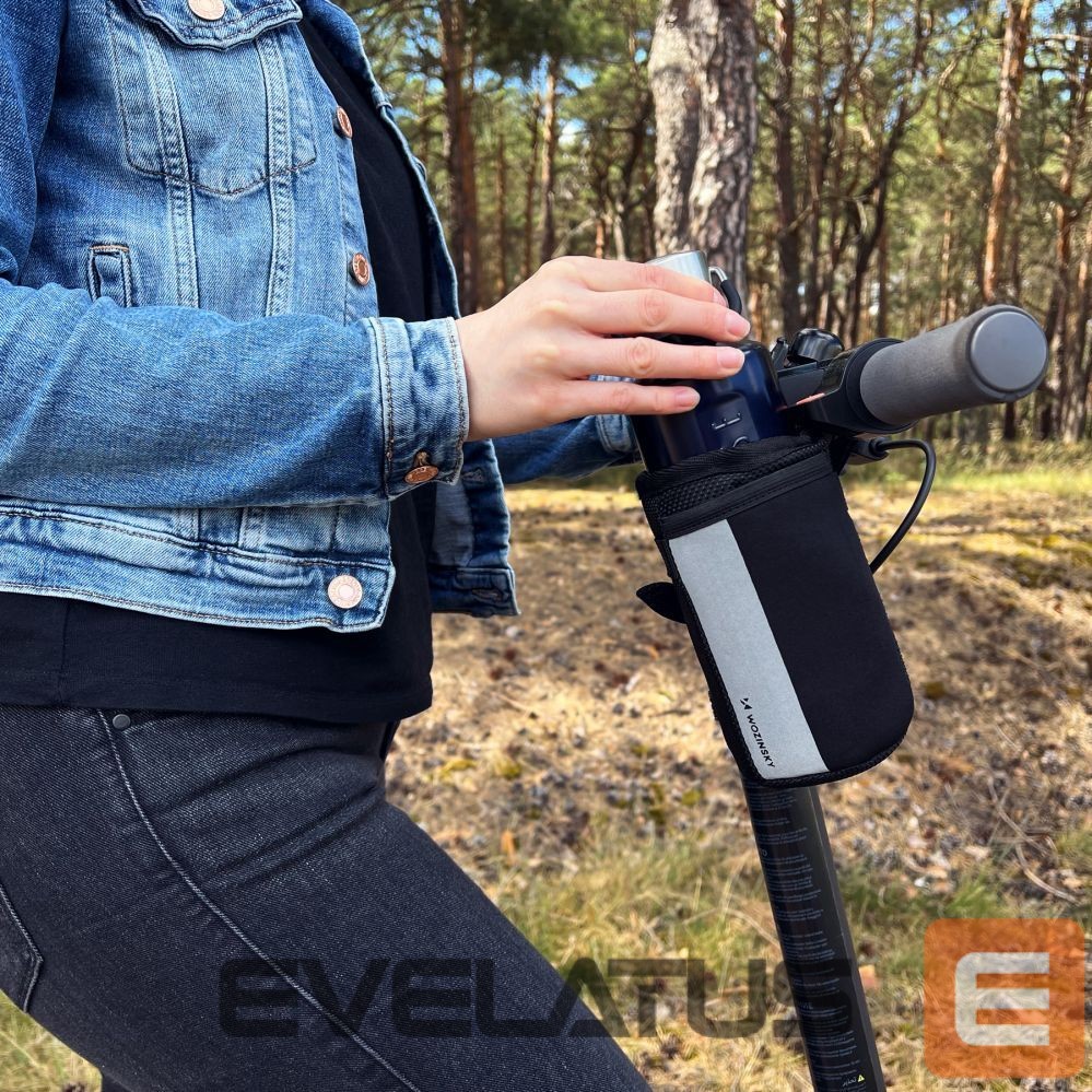 Bicycle accessory Wozinsky Wozinsky thermal water bottle bag for bike or scooter 1l black (WBB29BK)