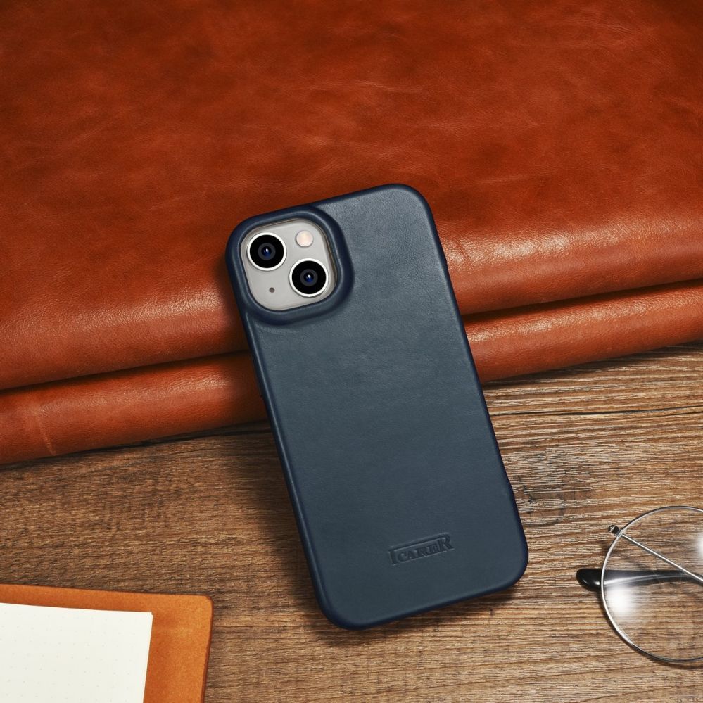 Tagakaaned iCarer iCarer CE Oil Wax Premium Leather Folio Case iPhone 14 Plus magnetic flip case MagSafe blue (AKI14220707-BU)