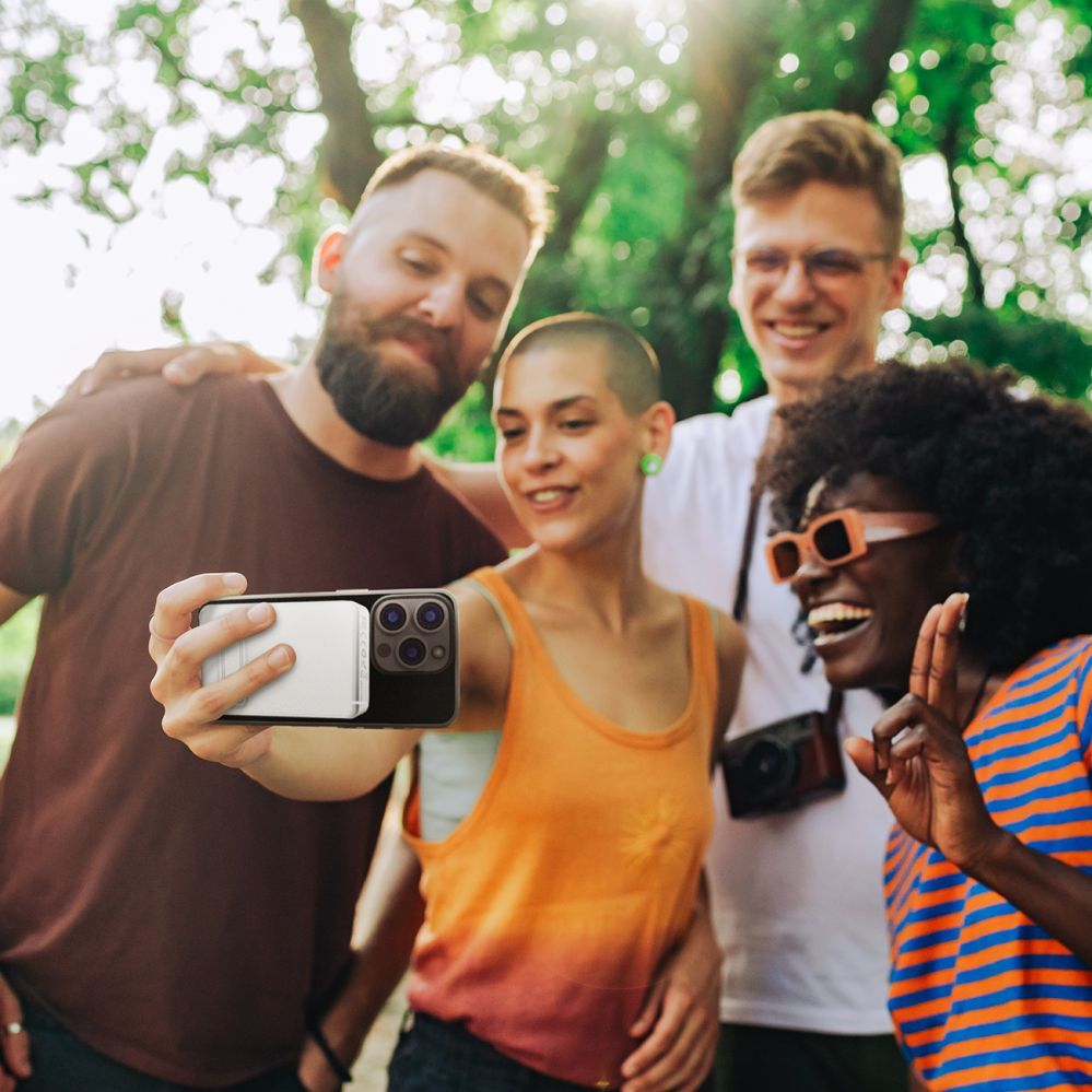 Väline aku Wozinsky Powerbank Wozinsky WLWP-10KA0Y3WS 22.5W PD Qi2 10000 mAh, with stand, 1x USB-A, 1x USB-C - white