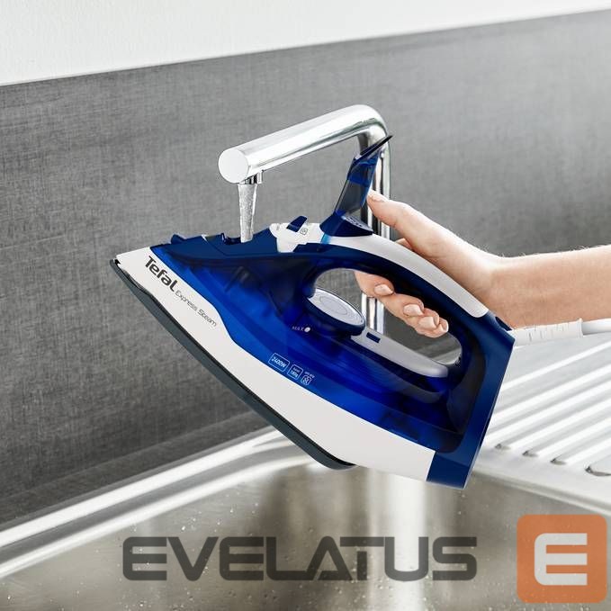 Triikrauad TEFAL FV2838E0 Steam Iron, 2400 W, Water tank capacity 270 ml, Continuous steam 40 g/min, Blue/White