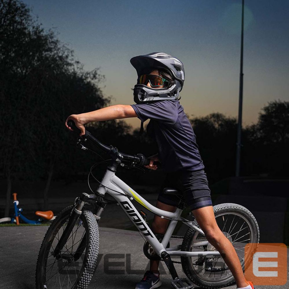 Bicycle accessory Rockbros Rockbros TT-32SBTG-S children's bicycle helmet with removable chinbar, size S - gray