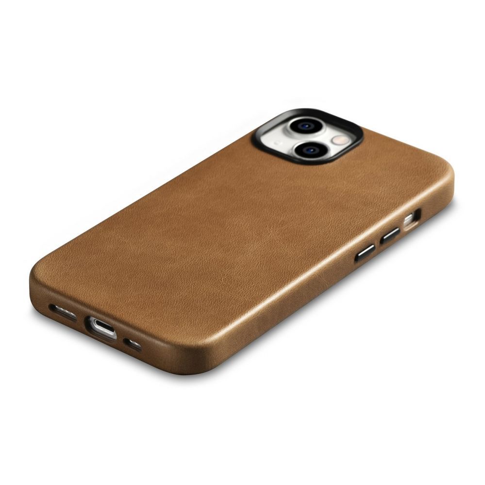 Tagakaaned iCarer iCarer Oil Wax Premium Leather Case iPhone 14 Plus Magnetic Leather Case with MagSafe Brown (WMI14220703-TN)