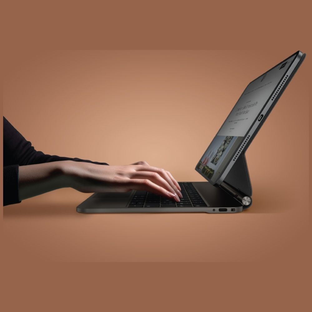 Muud kaubad UNIQ Uniq Venno Pro Magnetic Smart Case with Keyboard for iPad 11" 2025 / iPad Air 11" 2024 / 2025 / iPad Pro 11" 2018 / 2020 / 2021 / 2022 / 2024 - Brown