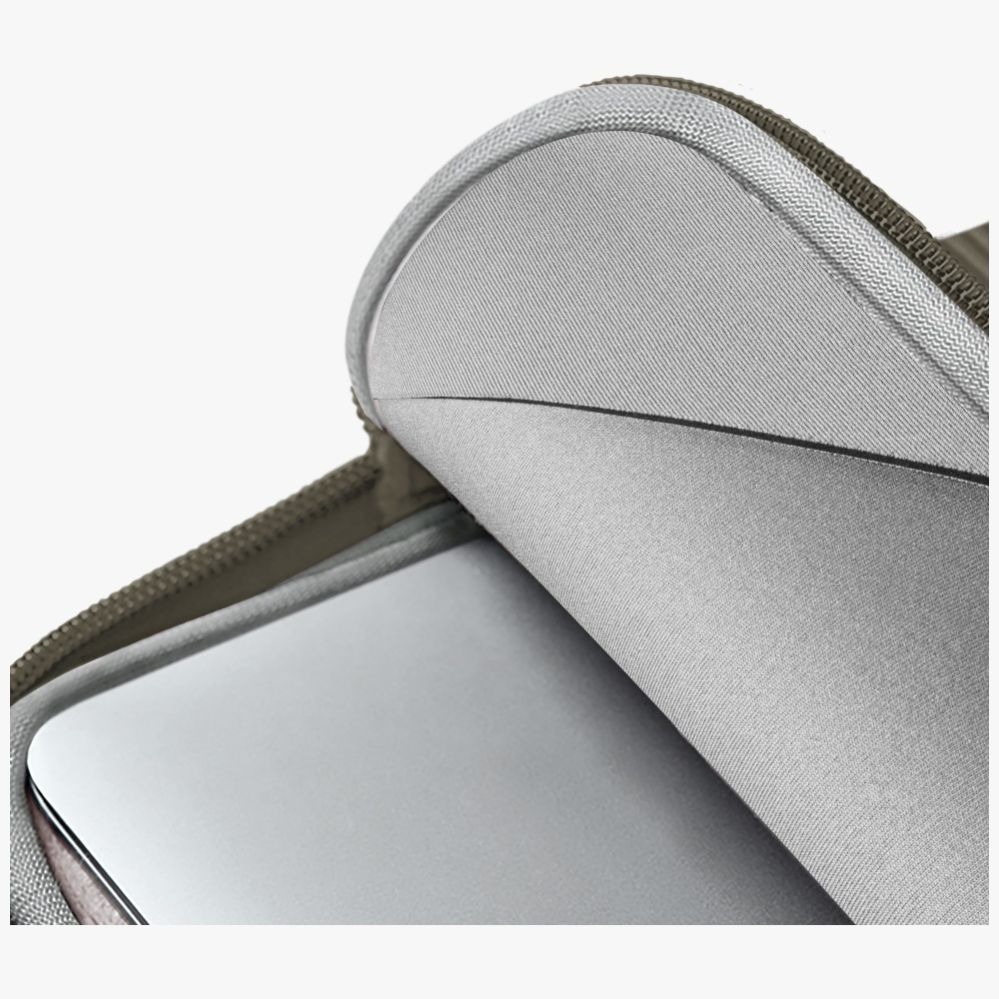 Citas preces UNIQ Uniq Cyprus Ridge Edition Laptop Sleeve bag for a 14" water-resistant neoprene laptop - green