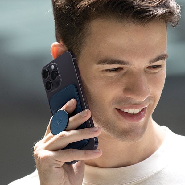 Citas preces UNIQ Uniq Flixa Magnetic Card Wallet with Stand Black/Jet Black MagSafe