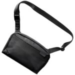 Citas preces UNIQ  Uniq Arden Sling 2L bag - black 