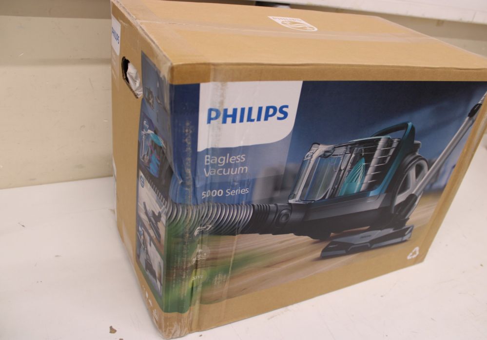 Vacuum cleaner Philips SALE OUT. FC9555/09 Bagless vacuum cleaner, Green | Vacuum cleaner | FC9555/09 | Bagless | Power 900 W | Dust capacity 1.5 L | Green | DAMAGED PACKAGING