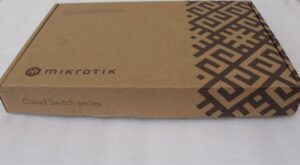 Maršrutizatoriai Mikrotik  SALE OUT.  Cloud Router Switch CRS320-8P-8B-4S+RM with RouterOS v7, 2U rackmount Enclosure |  Cloud Router Switch | CRS320-8P-8B-4S+RM with RouterOS v7, 2U rackmount Enclosure | No Wi-Fi | 1000 Mbit/s | Ethernet LAN (RJ-45) ports 17 | Mesh Support No | MU-MiMO No | No mobile broadband | 12 month(s) | UNPACKED, DARK SPOTS ON TOP 