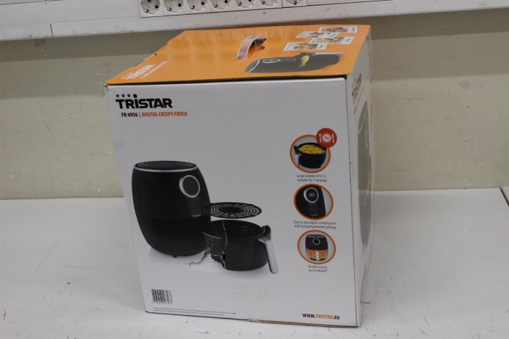Lauagrillid Tristar SALE OUT. FR-6956 Digital Crispy Fryer, 5 servings per baking session, 4.5L, No oil needed, 1500 W, Black | Digital Crispy Fryer | FR-6956 | Power 1500 W | Capacity 4.5 L | Black | DAMAGED PACKAGING, SCRATCHED ON THE SIDE