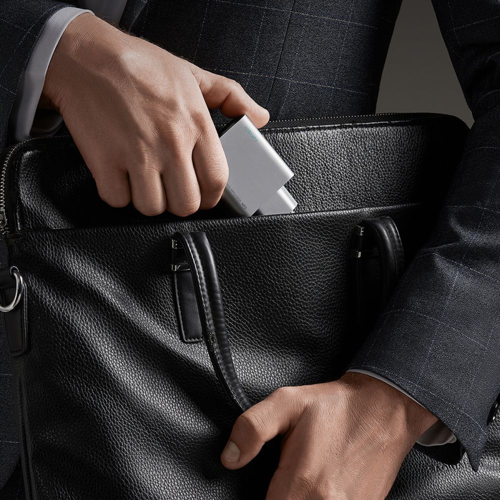 Adaptrid Cuktech Cuktech 65W GaN 2xUSB-C 1xUSB-A Wall Charger - Gray