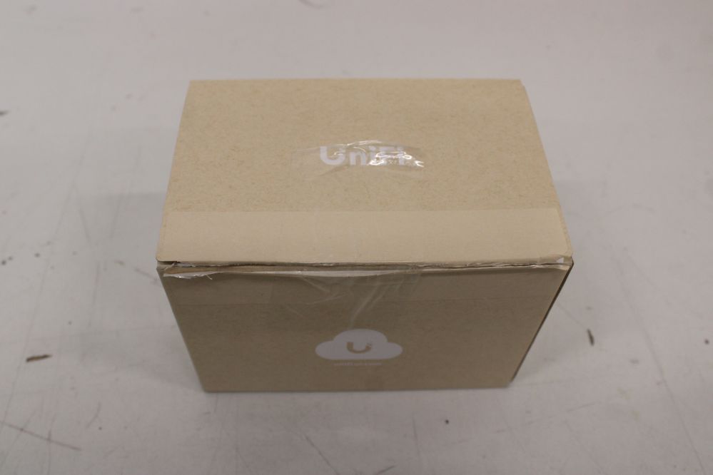 Webcam UBIQUITI SALE OUT. Ultra-compact and tamper-resistant 2K HD PoE camera with night vision designed for low-profile indoor security, white | Ultra-compact and tamper-resistant 2K HD PoE camera with night vision | G5 Dome Ultra | 24 month(s) | Dome | 4 MP | Fixed | Power over Ethernet (PoE) | IK06 | UNPACKED, SCRATCHES ON BACK